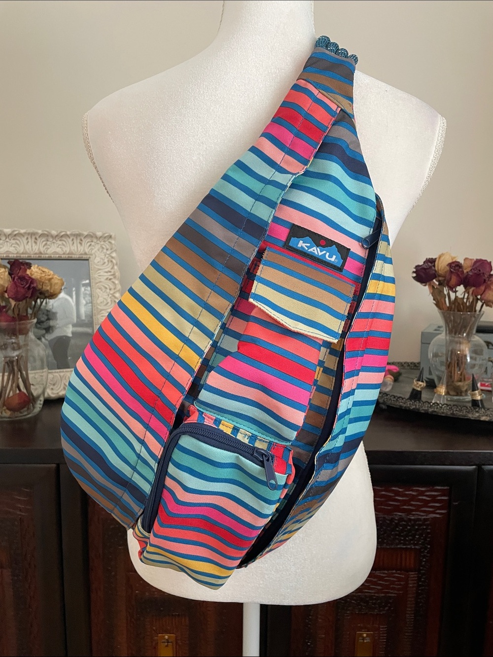 NWOT Kavu Striped Rope Sling